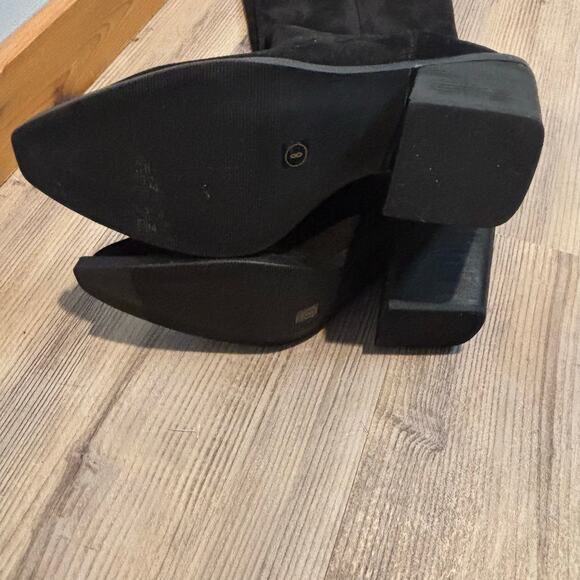 Steve Madden Black Suede Tall Heeled Boots - size 8M - Picture 3 of 5